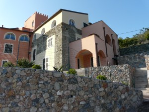 Properties for sale in Italy, on the Italian Rivieras, in the Italian Lakes and Tuscany.